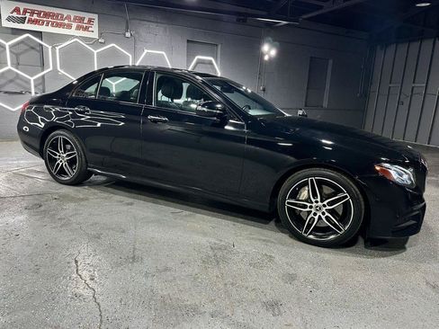Used 2019 Mercedes-Benz E 300 4MATIC w/ Driver Assistance Package image 6