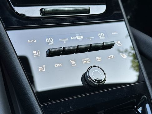 New 2026 Porsche Cayenne AWD/4WD image 24