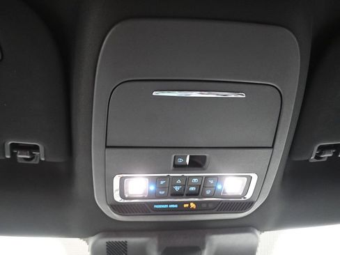 Used 2025 Ford F150 Lariat w/ Equipment Group 501A Mid AWD/4WD image 15