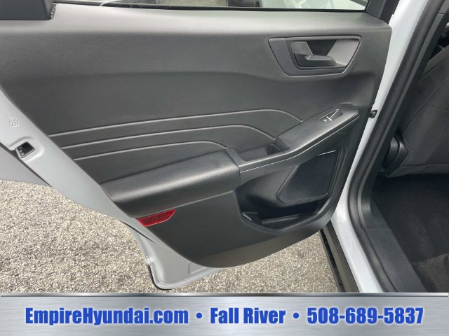Used 2025 Ford Escape Active AWD/4WD image 16