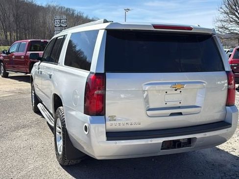 Used 2015 Chevrolet Suburban LS image 7