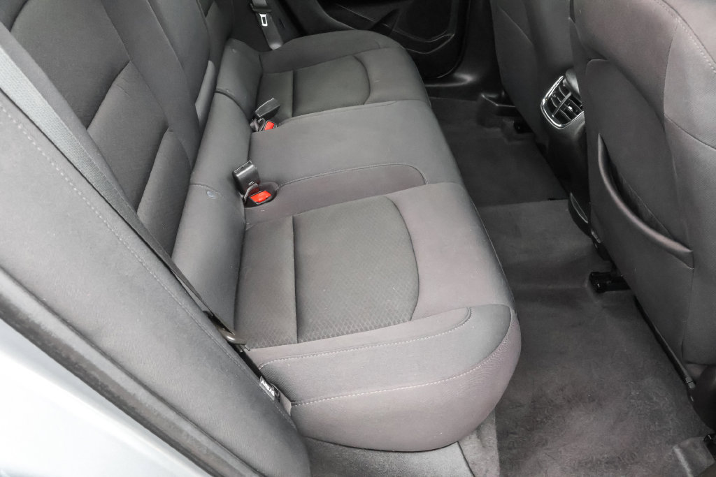Used 2023 Chevrolet Malibu LT FWD image 34