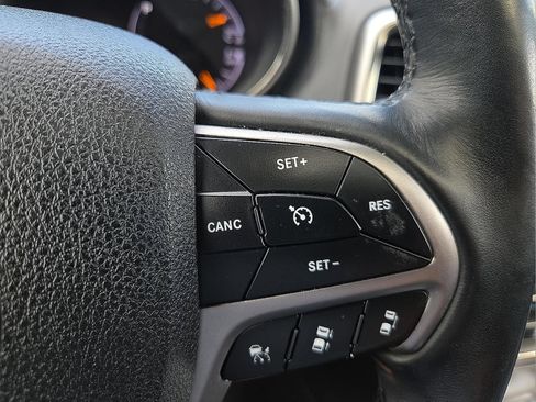 Used 2018 Jeep Grand Cherokee High Altitude AWD/4WD image 18
