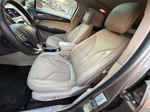 Used 2018 Lincoln MKC Reserve w/ Lincoln MKC Climate Package image 35