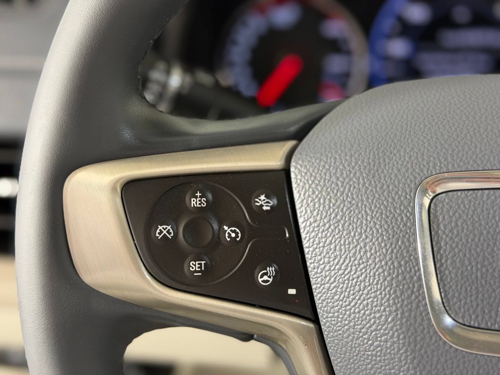 Used 2024 GMC Terrain Denali w/ Denali Premium Package AWD/4WD image 18