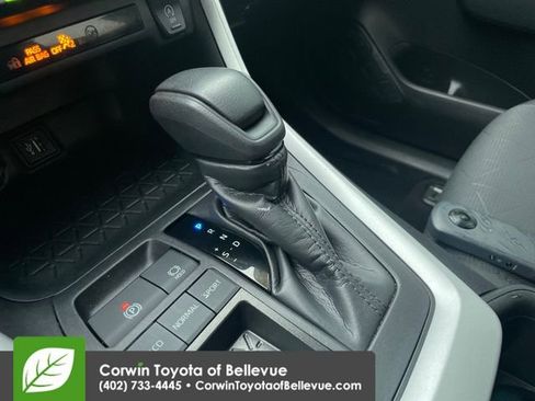 Used 2024 Toyota RAV4 XLE FWD image 14