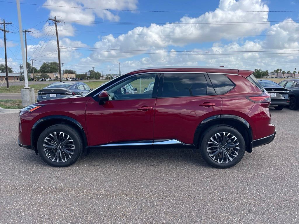 Certified 2024 Nissan Rogue Platinum FWD image 4