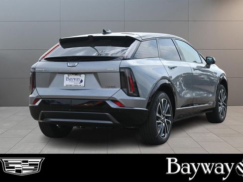 New 2026 Cadillac Optiq Sport 1 w/ LPO, Floor Liner Package image 5