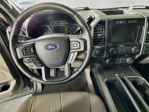 Used 2019 Ford F150 XLT w/ Equipment Group 302A Luxury AWD/4WD image 11