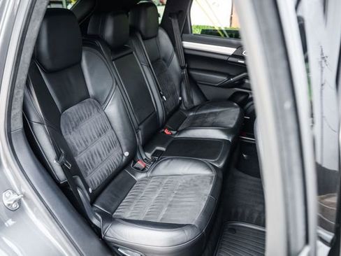 Used 2013 Porsche Cayenne GTS AWD/4WD image 76