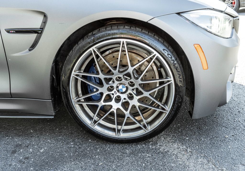 Used 2018 BMW M4 Coupe RWD image 5