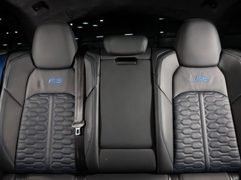 Used 2025 Audi RS 6 performance w/ Blue RS Design Package Plus image 7