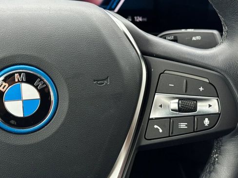 Used 2023 BMW i4 eDrive35 image 28