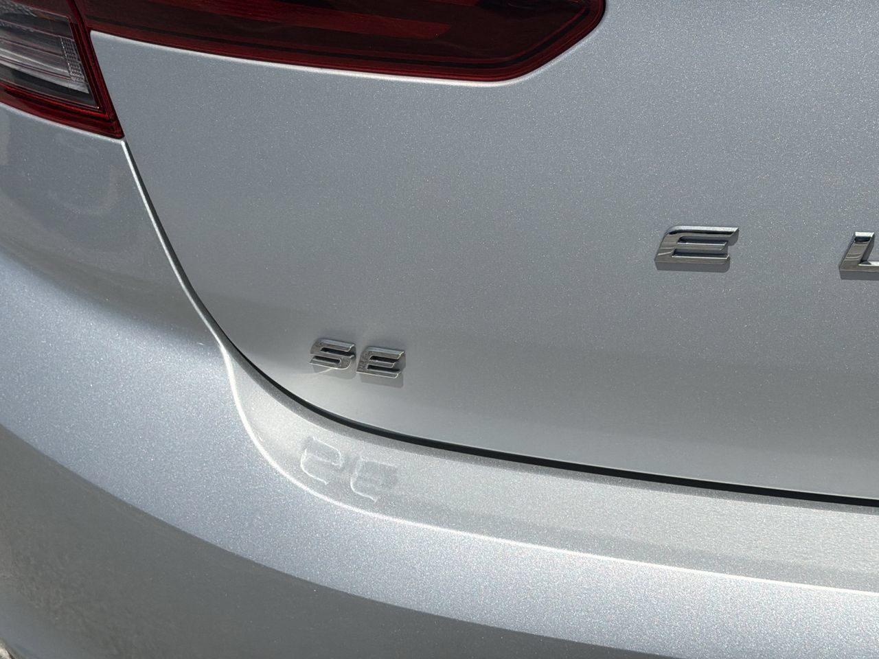 Used 2019 Hyundai Elantra SE FWD image 9