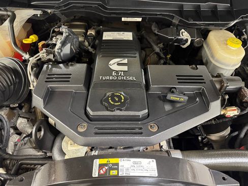 Used 2018 RAM 2500 Laramie image 86