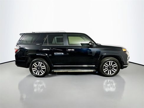 Used 2017 Toyota 4Runner Limited image 7