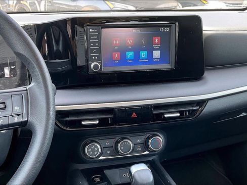 Used 2025 Nissan Kicks S FWD image 7