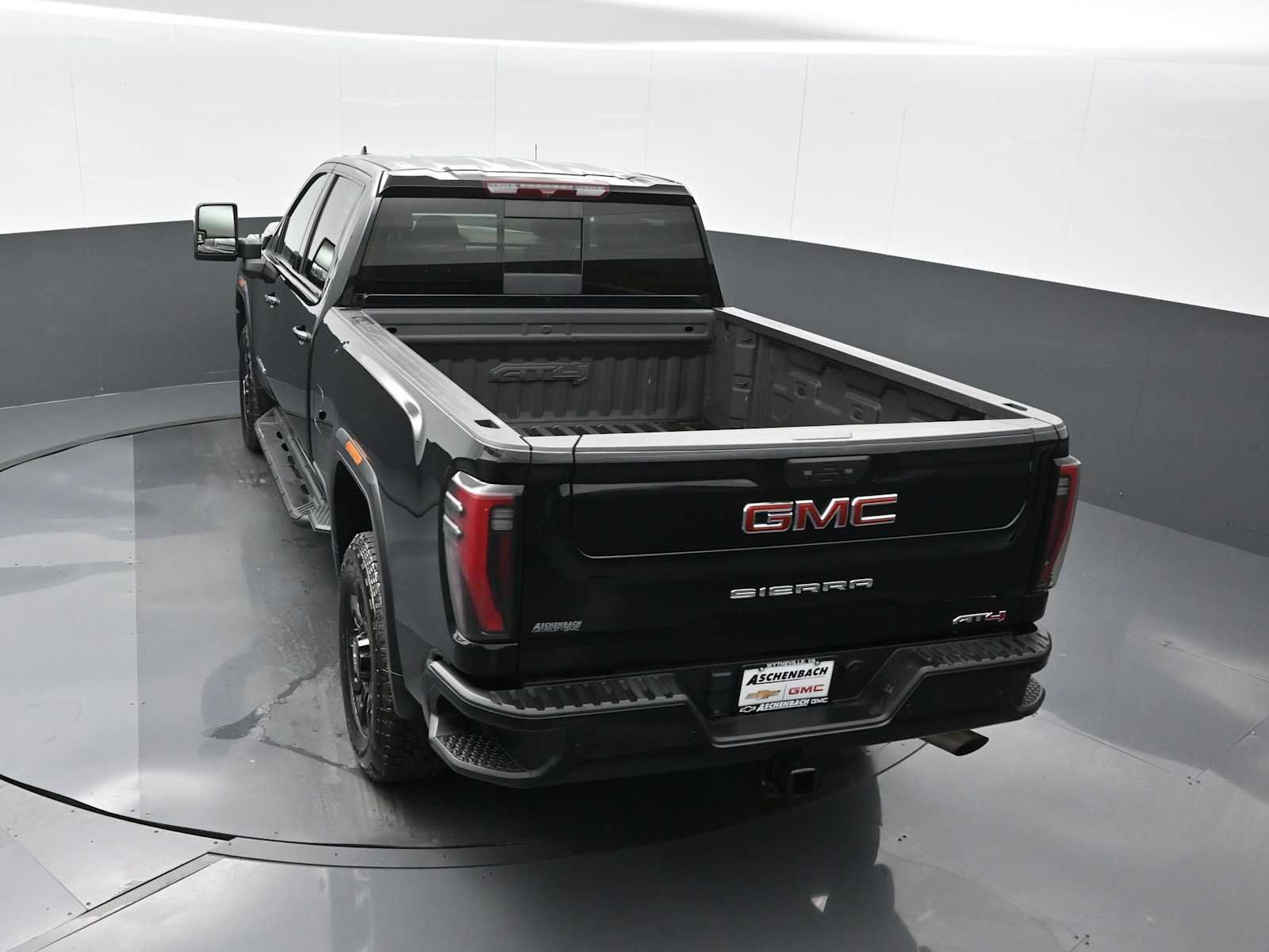 Used 2024 GMC Sierra 2500 AT4 w/ AT4 Preferred Package AWD/4WD image 26