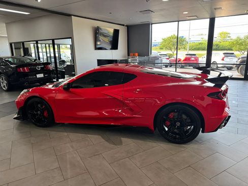 Used 2020 Chevrolet Corvette Stingray Preferred Cpe w/ 2LT Preferred Equipment Group RWD image 4