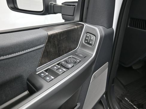 New 2026 Ford F250 Lariat w/ Lariat Premium Package image 10