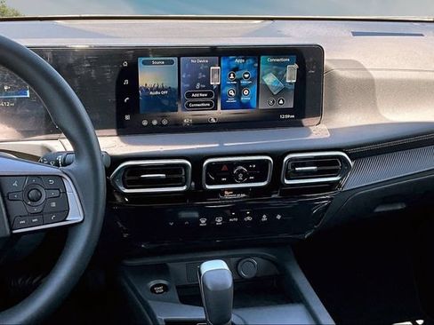 New 2027 Nissan Sentra SV FWD image 6