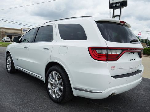 Used 2017 Dodge Durango Citadel w/ Premium Entertainment Group RWD image 3