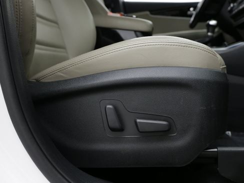 Used 2019 Kia Sorento EX FWD image 40