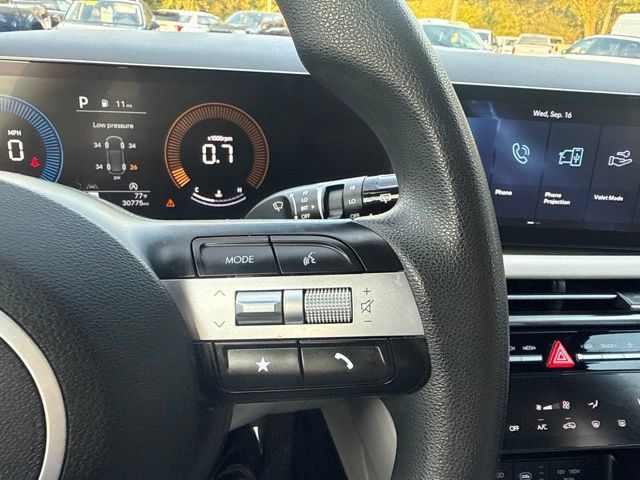 Used 2025 Hyundai Tucson SEL AWD/4WD image 23
