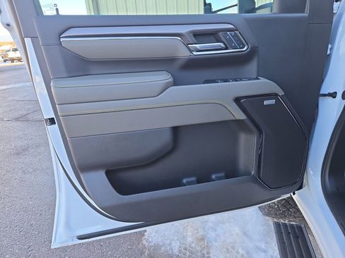 Used 2024 Chevrolet Silverado 2500 ZR2 w/ ZR2 Bison Edition image 12