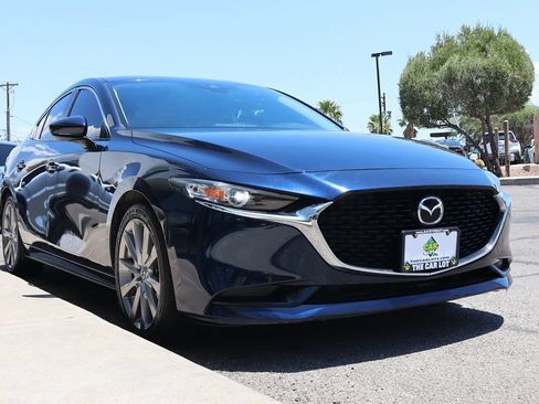 Used 2019 MAZDA MAZDA3 Sedan FWD image 18