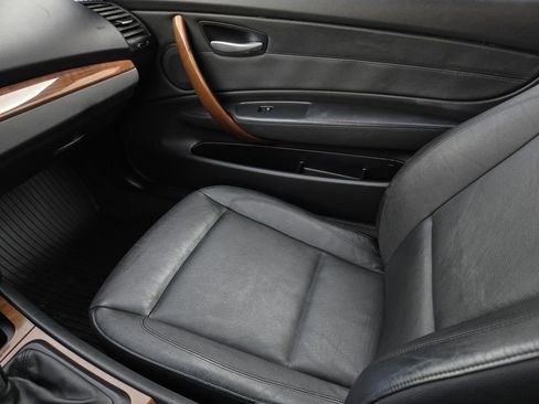 Used 2008 BMW 128i Convertible image 18