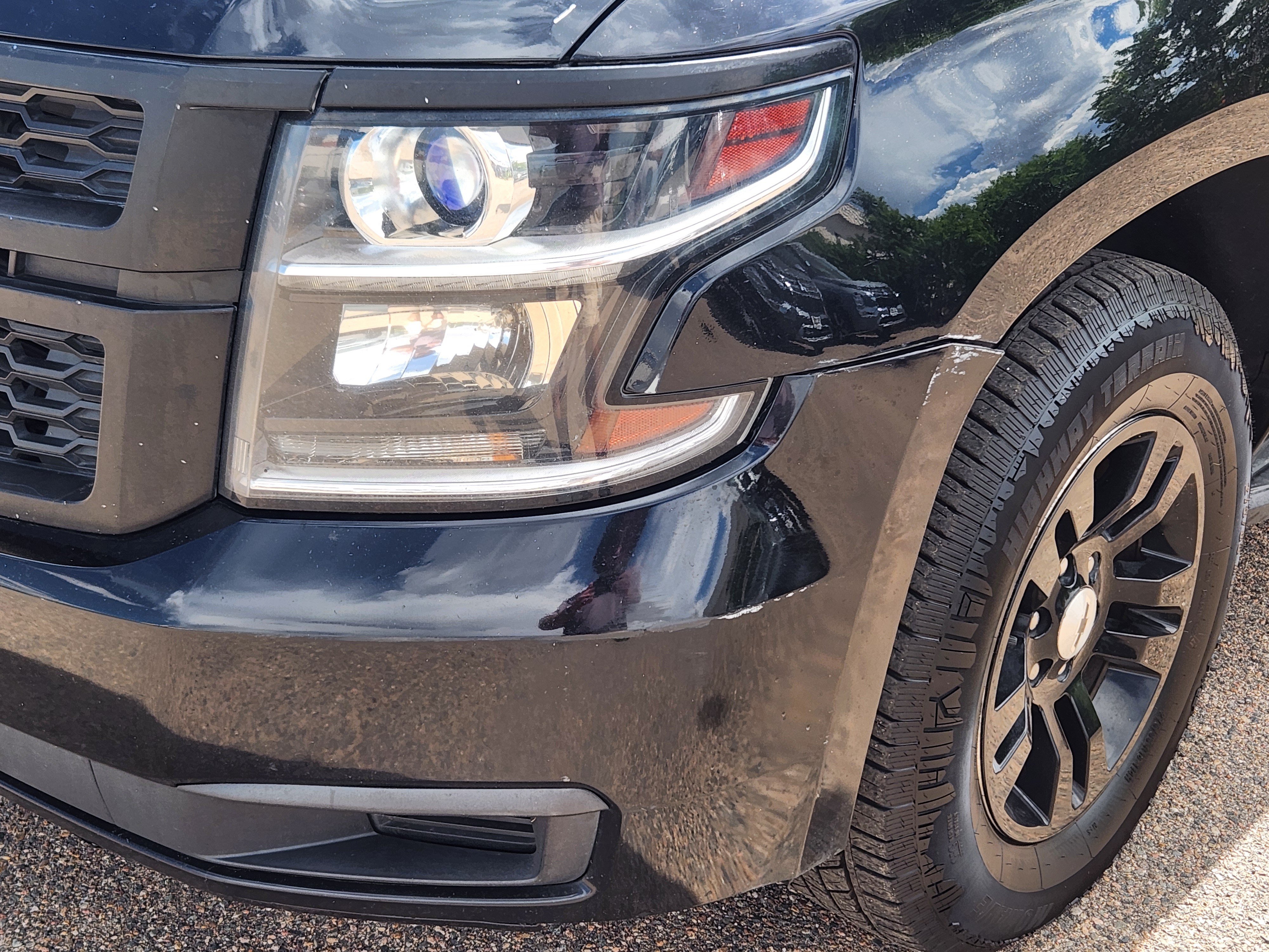 Used 2017 Chevrolet Suburban LT AWD/4WD image 5