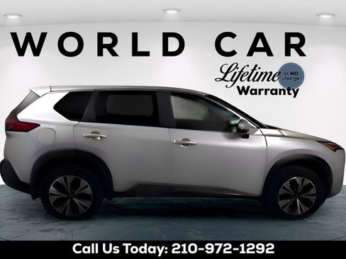 Used 2023 Nissan Rogue SV FWD image 8