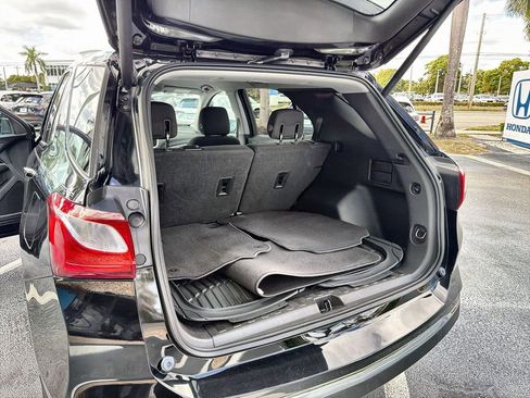 Used 2020 Chevrolet Equinox LT w/ Driver Convenience Package image 28