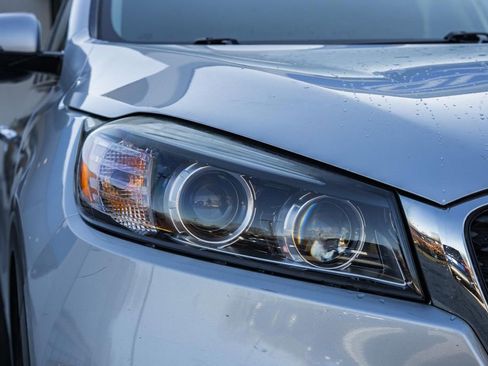 Used 2017 Kia Sorento LX image 10