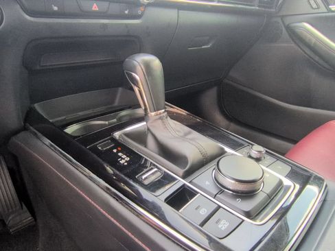 Used 2025 MAZDA CX-30 AWD 2.5 S w/ Preferred Package image 19