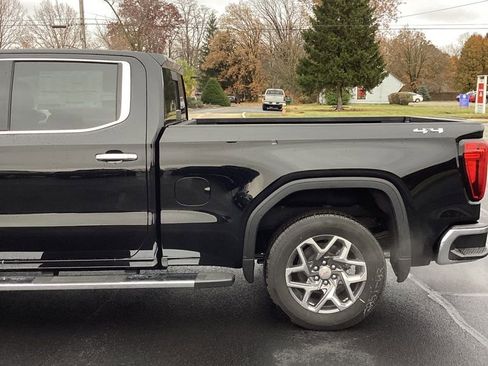 New 2025 GMC Sierra 1500 SLT w/ SLT Premium Plus Package image 4