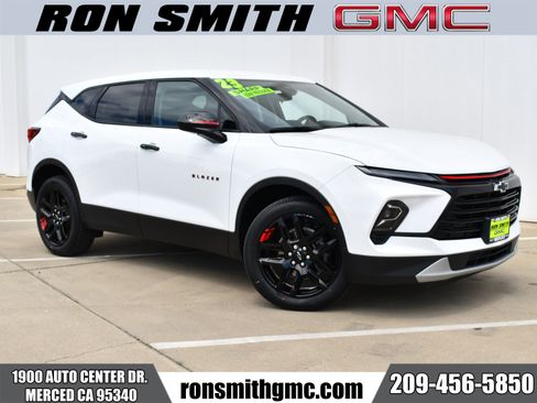 Used 2023 Chevrolet Blazer LT image 1