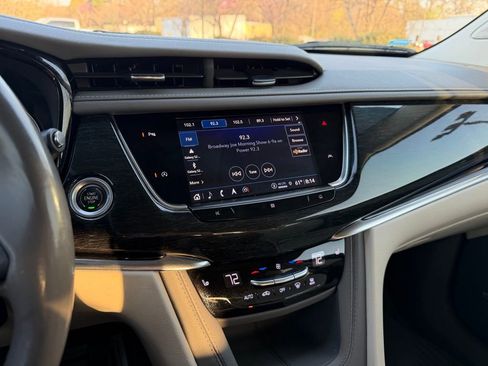 Used 2021 Cadillac XT6 Premium Luxury image 18