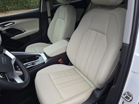 New 2025 Audi Q5 Premium image 15