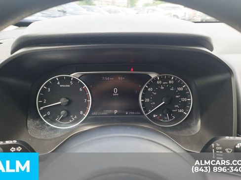 Used 2024 Nissan Rogue SV FWD image 12
