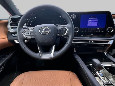 Used 2025 Lexus RX 350 FWD w/ Technology Package image 6