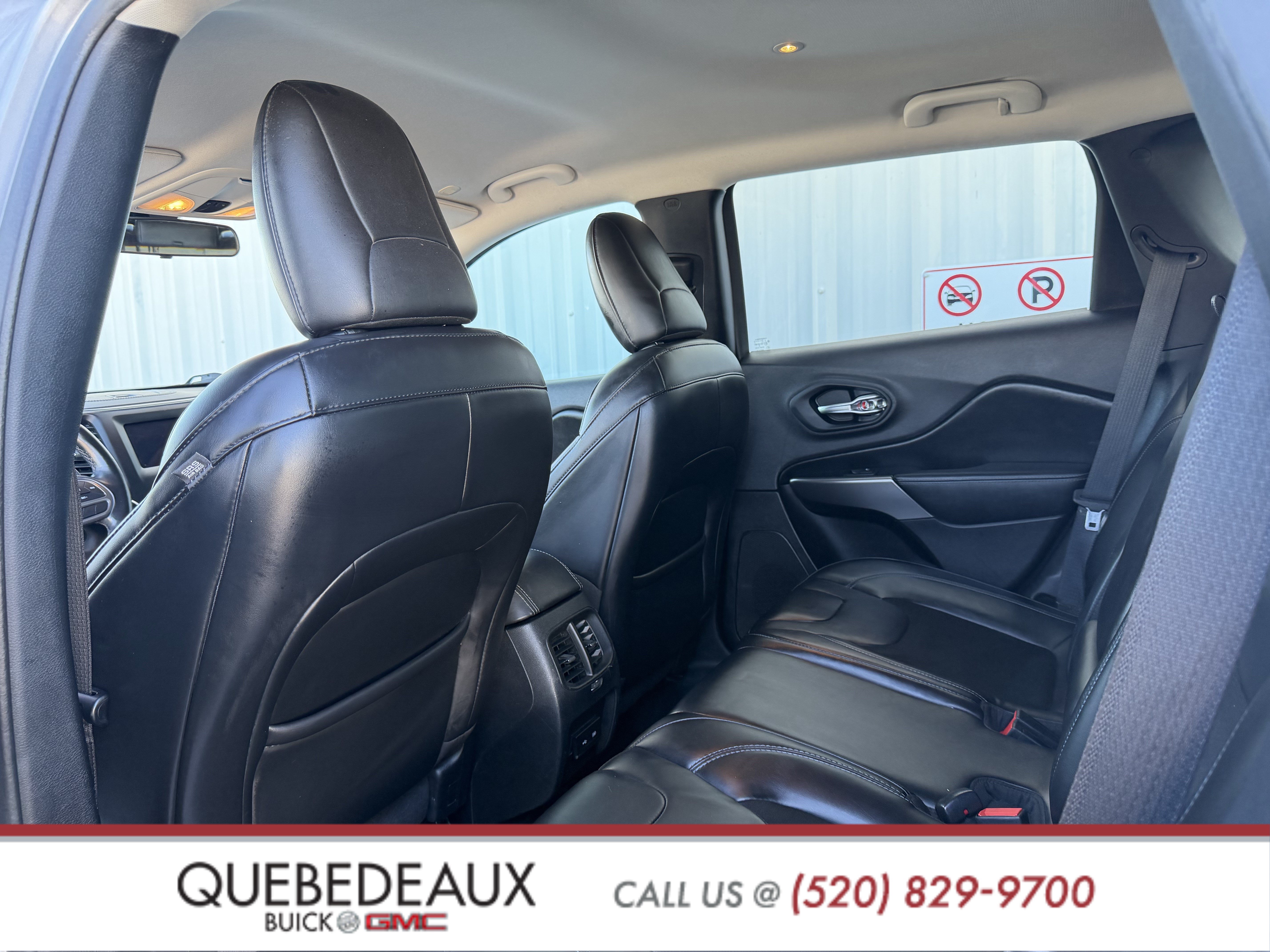Used 2020 Jeep Cherokee Latitude Plus FWD image 16