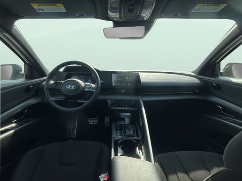 New 2026 Hyundai Elantra SEL Sport Premium FWD image 9