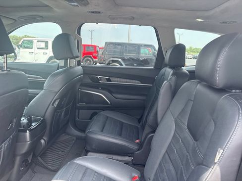 Used 2023 Kia Telluride SX Prestige AWD/4WD image 12