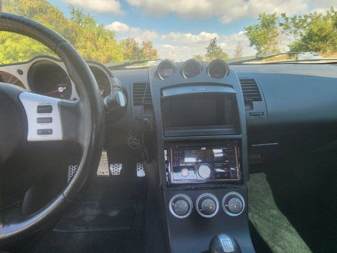 Used 2003 Nissan 350Z Enthusiast image 29