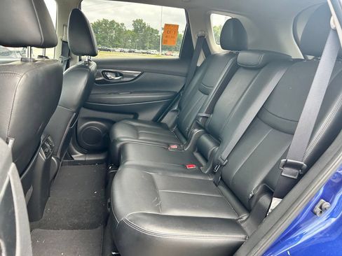 Used 2018 Nissan Rogue SL w/ Premium Package AWD/4WD image 15