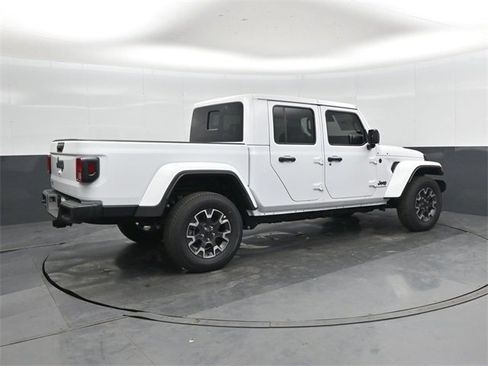 New 2025 Jeep Gladiator Sport w/ Premium Package image 4