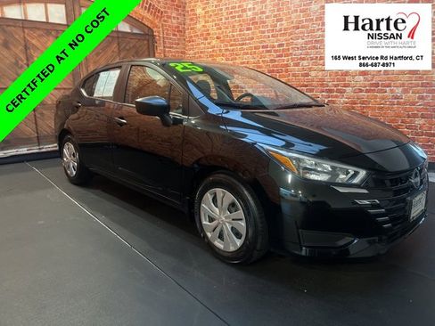 Used 2025 Nissan Versa S w/ Trunk Package image 6