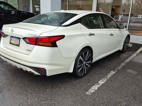 Used 2020 Nissan Altima 2.0 Platinum FWD image 6